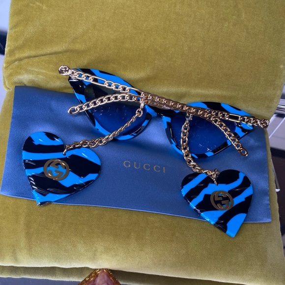 SUPER RARE Cat-Eye Blue & Black Gucci Heart Shades - Picture 6 of 13
